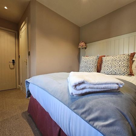 The Mitre Inn Glastonbury Extérieur photo